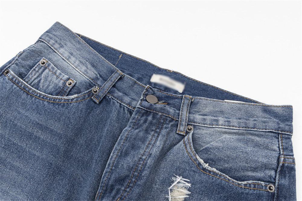 MONO//FIT casual embroidered denim men with a distressed design for a trendy look