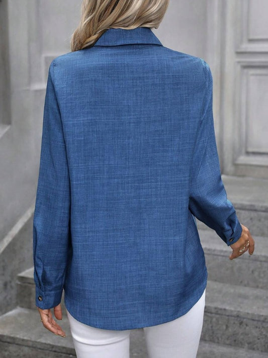 MONO//FIT casual fashion blouse for women in blue with button cuffs and a relaxed fit